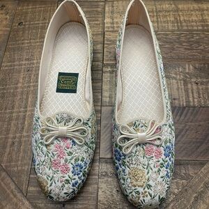 Vtg Daniel Green Floral Tapestry Slippers Ivory Pink Blue Gold Ballet Flats 7.5N